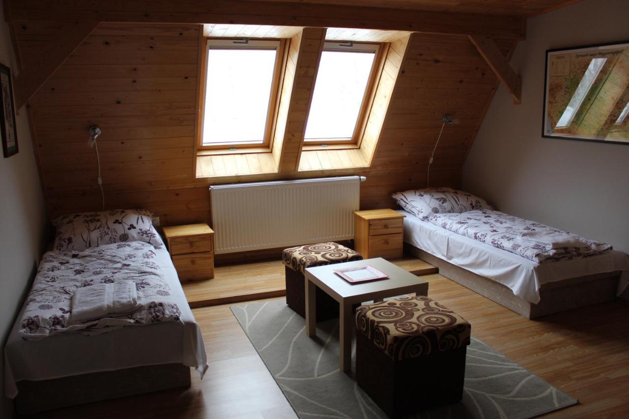 Nagy-Magyarorszag Park Bed & Breakfast Isztimer Ngoại thất bức ảnh