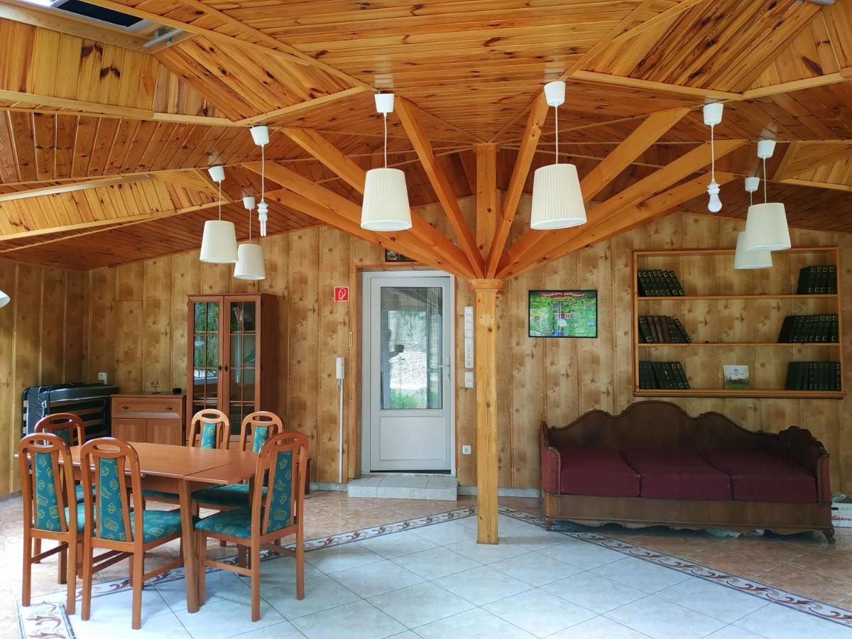 Nagy-Magyarorszag Park Bed & Breakfast Isztimer Ngoại thất bức ảnh