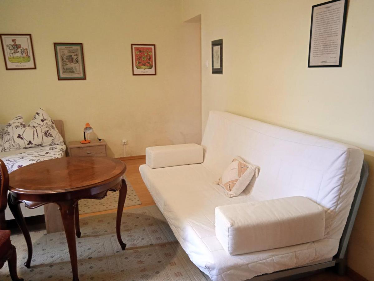 Nagy-Magyarorszag Park Bed & Breakfast Isztimer Ngoại thất bức ảnh