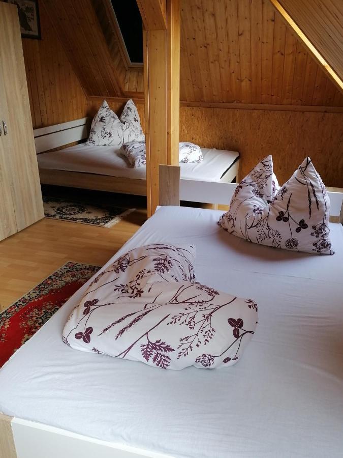 Nagy-Magyarorszag Park Bed & Breakfast Isztimer Ngoại thất bức ảnh
